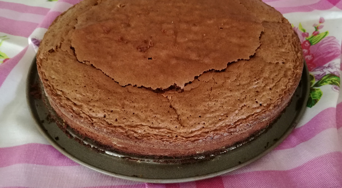 Torta morbida al cioccolato fondente